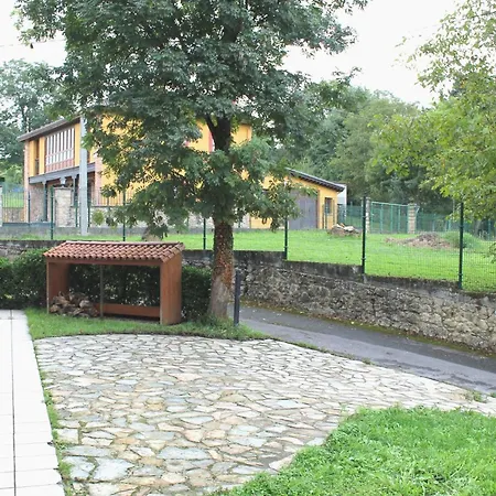Casa De Aldea En El Concejo De Nava, En El Centro De Asturias Nava