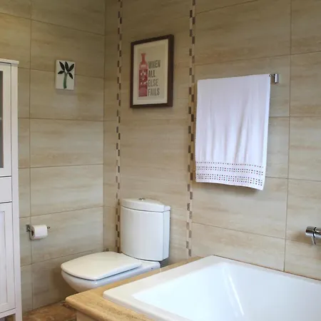 Casa De Aldea Monga 9 En Nava, Asturias בית נופש Nava