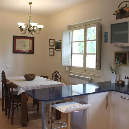 Casa De Aldea En El Concejo De Nava, En El Centro De Asturias * Nava