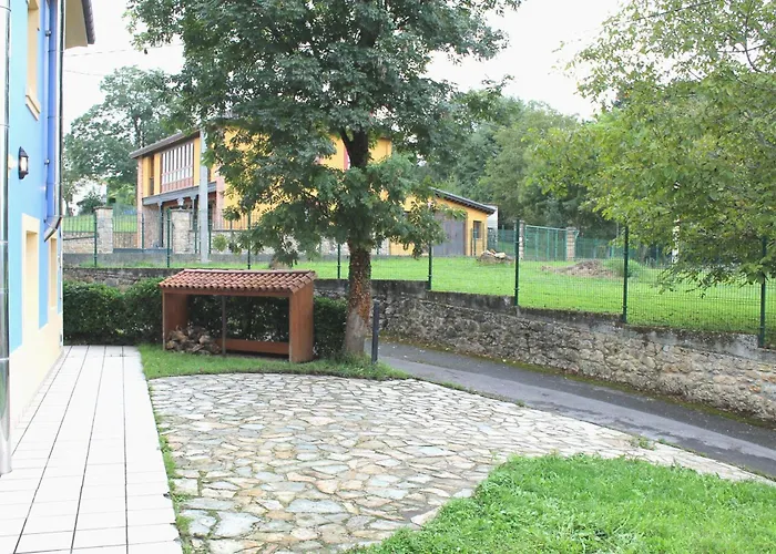 Casa De Aldea En El Concejo De Nava, En El Centro De Asturias Nava